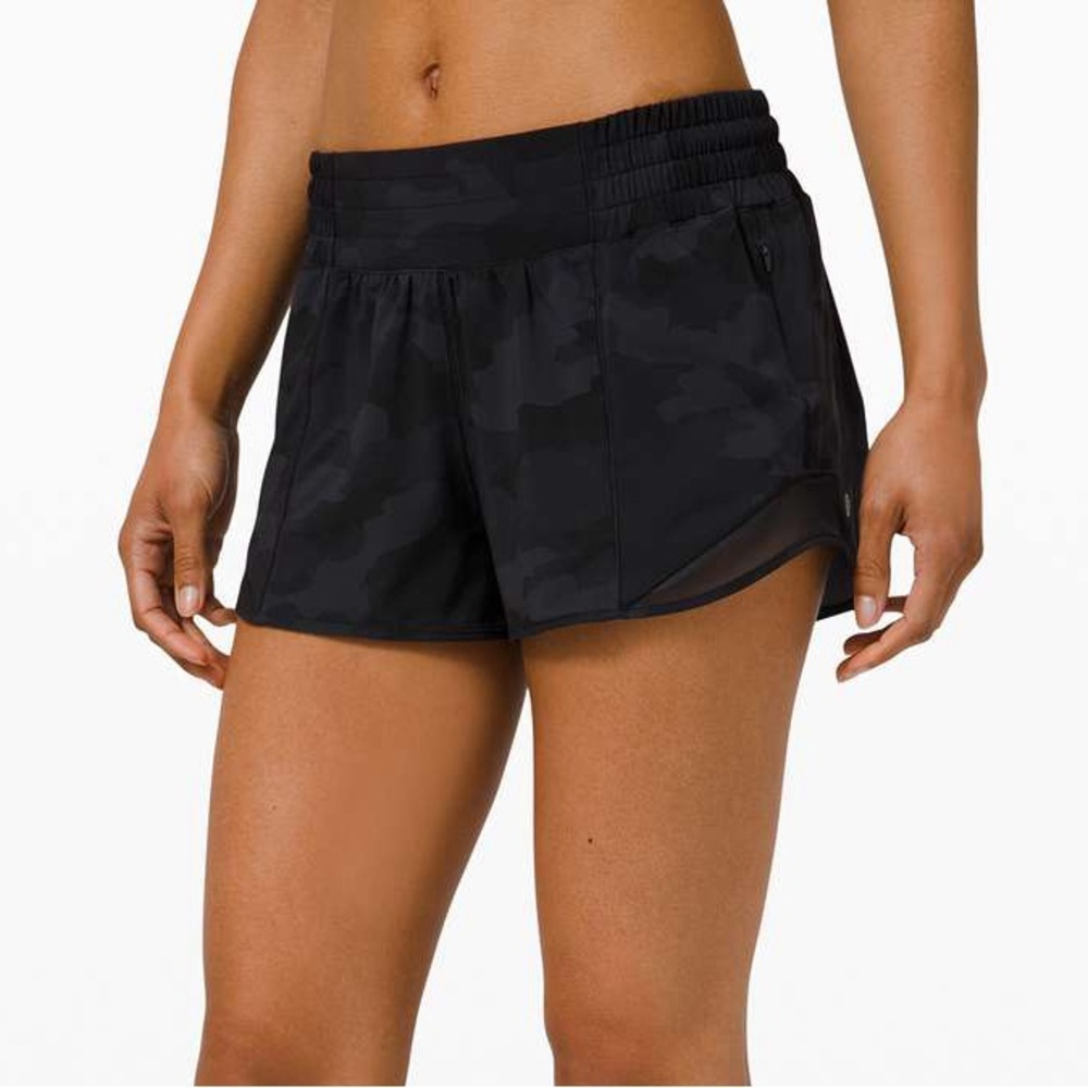 Lululemon Hotty Hot Short II *2.5" Heritage 365 Camo Deep Coal Multi/Deep Coal 6